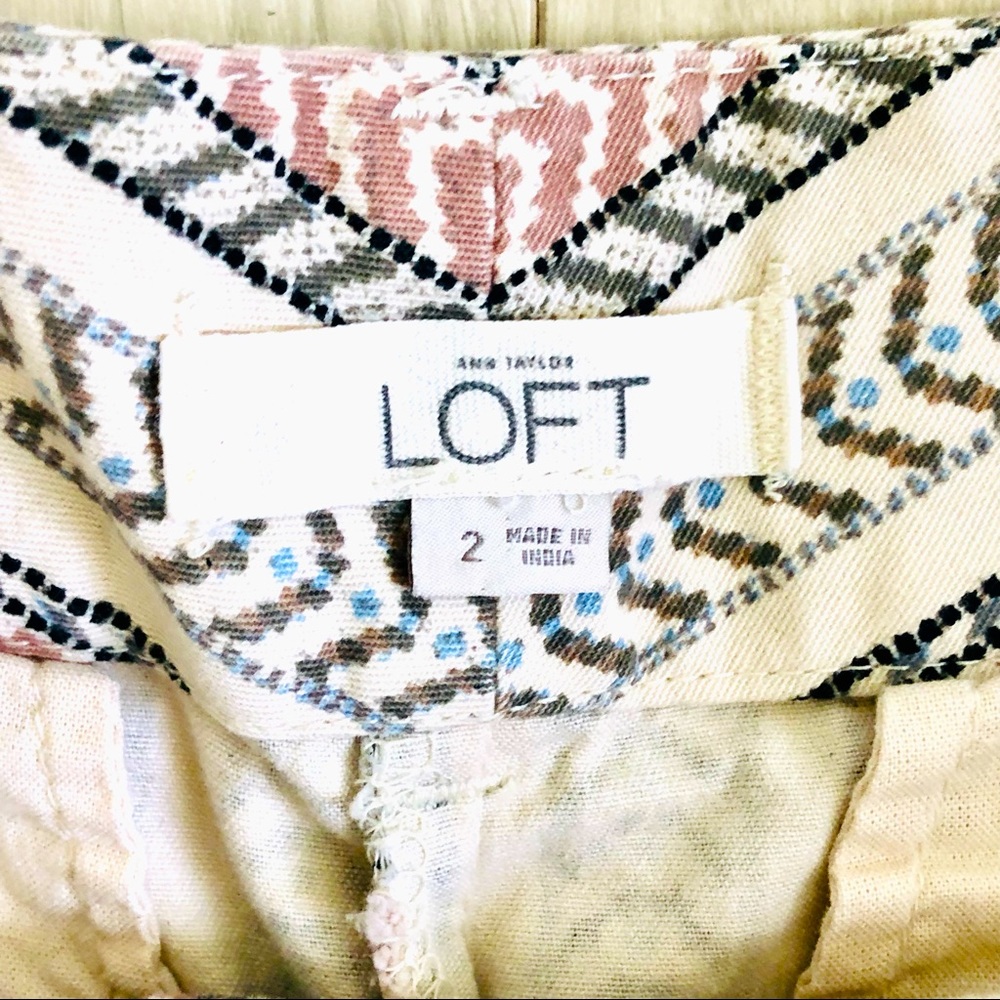 LOFT | Patterned Striped Shorts - Picture 5 of 5